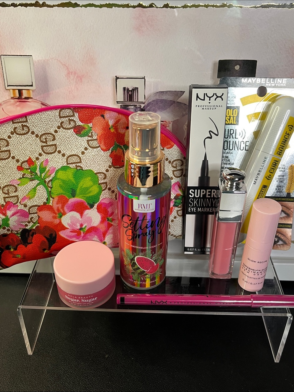 PINK MAKEUP BUNDLE setting spray,NYX liner,glow recipe dew drop& more …NWT ✨
